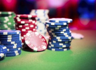 Look At The Major Reasons For Players Choosing To Play Poker Online